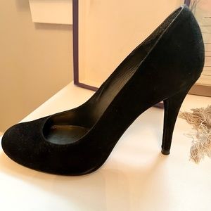 Stuart Weitzman suede Dolly pumps 7.5